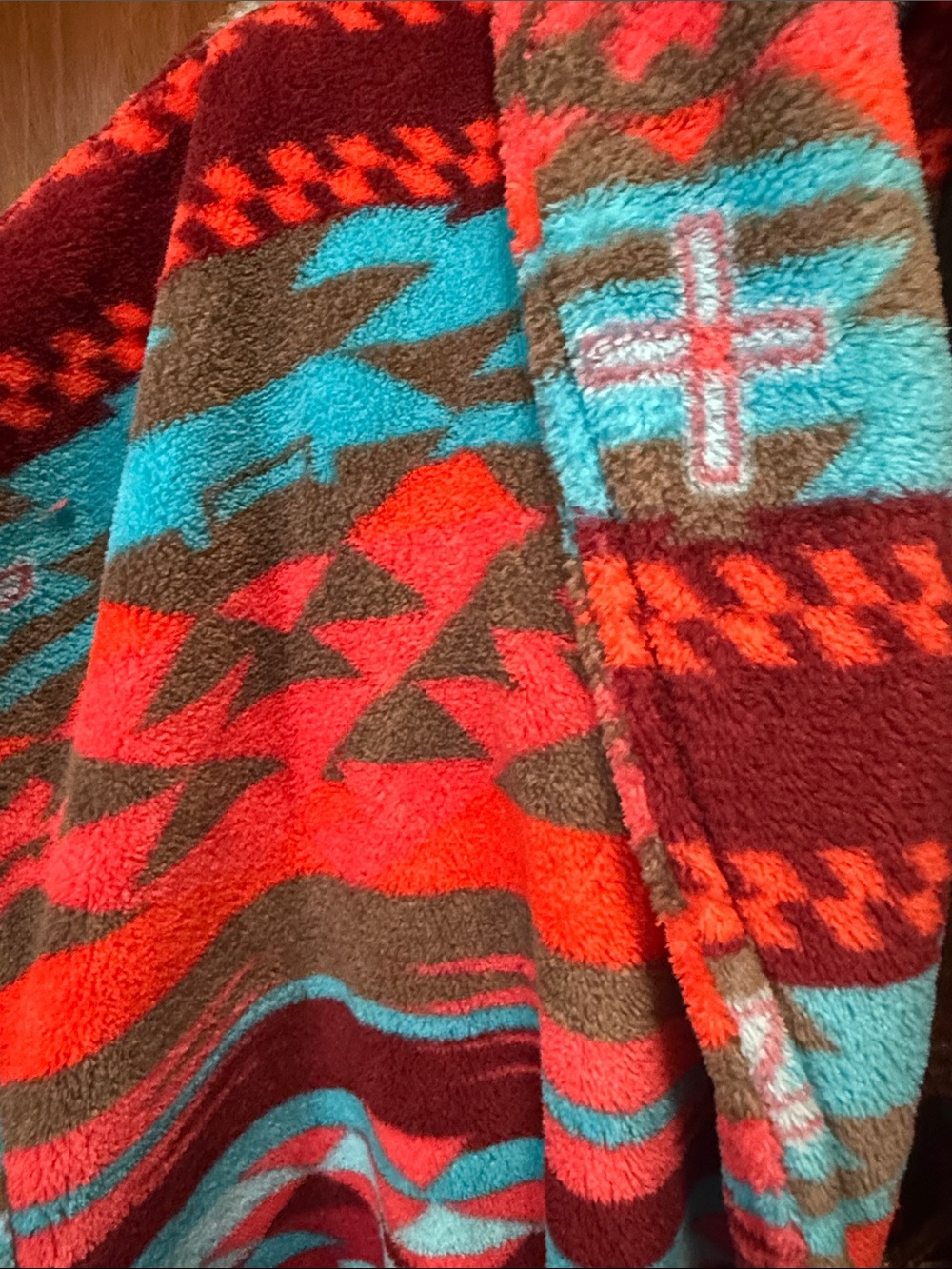 Cozy Aztec Fleece Robe in Red & Turquoise - Picture 3 of 5